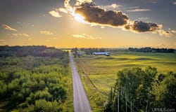 19TH LN, Escanaba, MI 49829