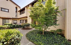 13725 Seagate Dr, San Leandro, CA 94577