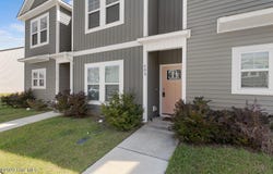 608 Jacks Crossing Drive, Hubert, NC 28539