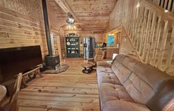 10563 Deer Drive, Birdseye, IN 47513