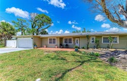 302 DONA Drive, NOKOMIS, FL 34275