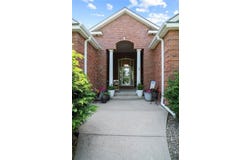 19704 Red Oak Boulevard, St Joseph, MO 64505