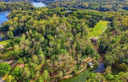 853 Juniper Rd, Hardy, VA 24101