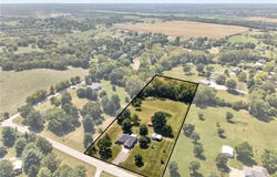 14318 Kimberly Drive, Excelsior Springs, MO 64024