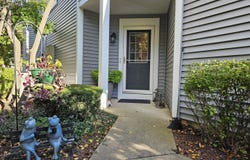 1826 Lucylle Court, St. Charles, IL 60174
