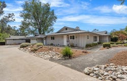 938 E Pomello Drive, Claremont, CA 91711
