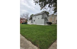 807 6th Street, Grundy Center, IA 50638