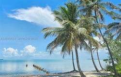 54 Sunset Rd, Key Largo, FL 33037