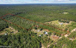 Strickland Road, Waycross, GA 31503