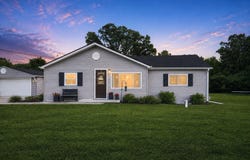 5146 E Bristol Road, Burton, MI 48519-1504