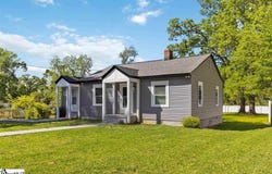 809 E Ferguson Street, Clinton, SC 29325