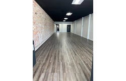 11 E Side Square, Macomb, IL 61455