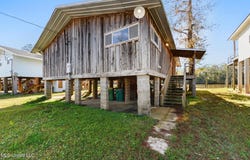 9277 Riverlodge Drive, Moss Point, MS 39562