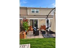 2112 Stanley Court, Schaumburg, IL 60194
