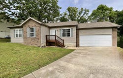 147 Mystic Avenue, Hollister, MO 65672