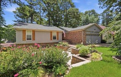13013 Lemoncrest Lane, Little Rock, AR 72210