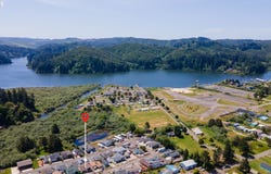 10 PINE Ln, Lakeside, OR 97449