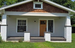 712 5th St, Paris, AR 72855