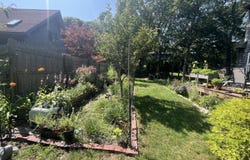 323 County Road, Oak Bluffs, MA 02557