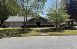 4 Stratford, Pine Bluff, AR 71603