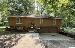 910 NE 301 Road, Calhoun, MO 65323