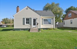 1619 E 4th St, Superior, WI 54880