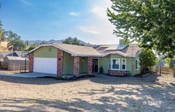 17741 Churchill St, Tehachapi, CA 93561