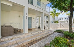 1043 SW 9th Ct, Miami, FL 33130