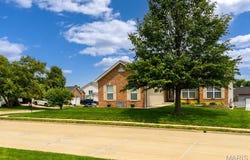 808 Blazing Star Drive, Waterloo, IL 62298