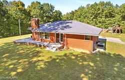 8757 Morgan County Hwy, Sunbright, TN 37872