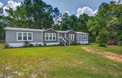 3325 Eagle Court, Chipley, FL 32428