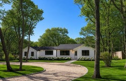 10 Tramposch Lane, Hampton Bays, NY 11946