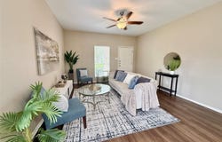 102 Williamson Cv, Elgin, TX 78621
