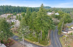 5591 CHITTUM Loop, Florence, OR 97439