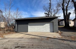 2117 5th Street, Perry, IA 50220