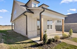 498 Sunflower Street, Nesbit, MS 38651