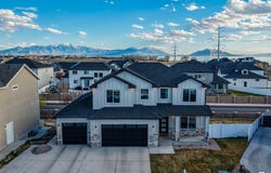 213 W SICULA Rd, Vineyard, UT 84059