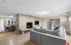 9520 Gloaming Dr, Beverly Hills, CA 90210