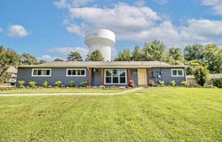 1617 Deerfield Rd, Benton, AR 72019