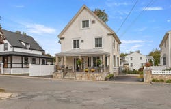 21 Buxton St, Peabody, MA 01960