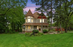 2940 Labore Road, Little Canada, MN 55109