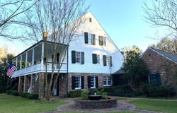 200 Devereaux Drive, Natchez, MS 39120
