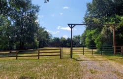 173 & 175 Hendricks, Cove, AR 71937