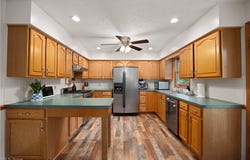876 Moss Canyon Drive, Amherst, OH 44001