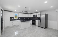 186 Carnahan Road, Macks Creek, MO 65786