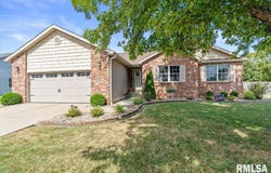 1625 Chancelor Place, Chatham, IL 62629