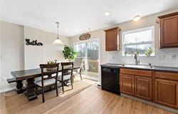 259 Grace Manor Dr, Coraopolis, PA 15108