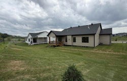 1290 Osage Ln, NorthLiberty, IA 52317
