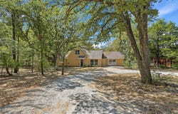 90 County Road 2256, Valley View, TX 76272