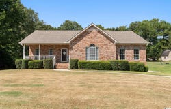 6621 RED LEAF LANE, HUEYTOWN, AL 35023